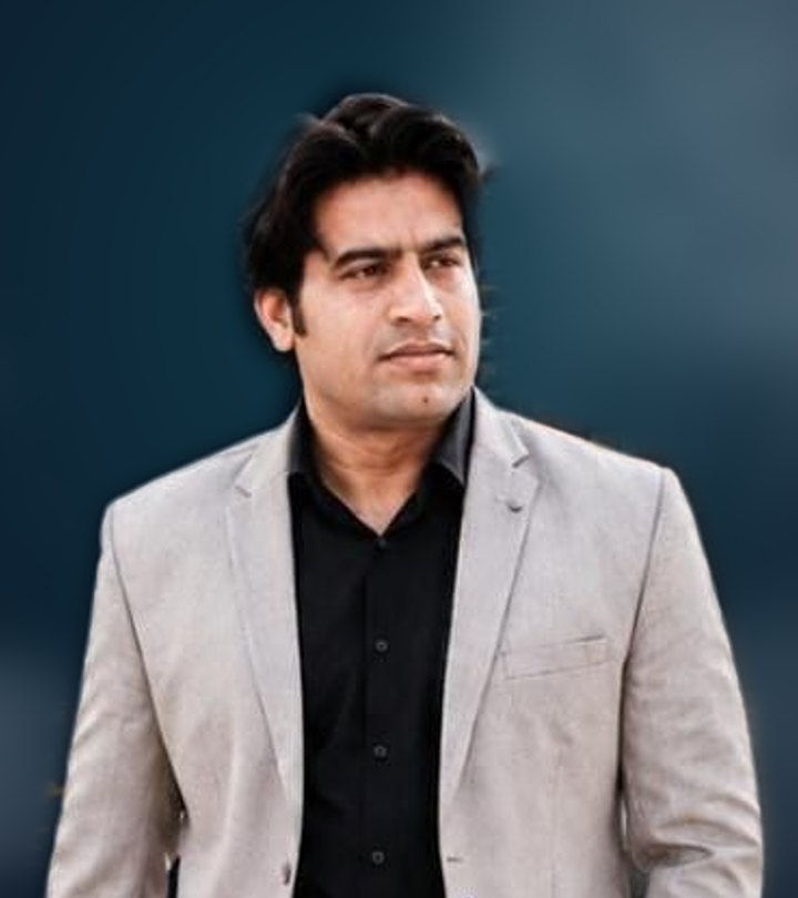 Portrait of Nasir Mehmood, CEO at ECom Seller Core